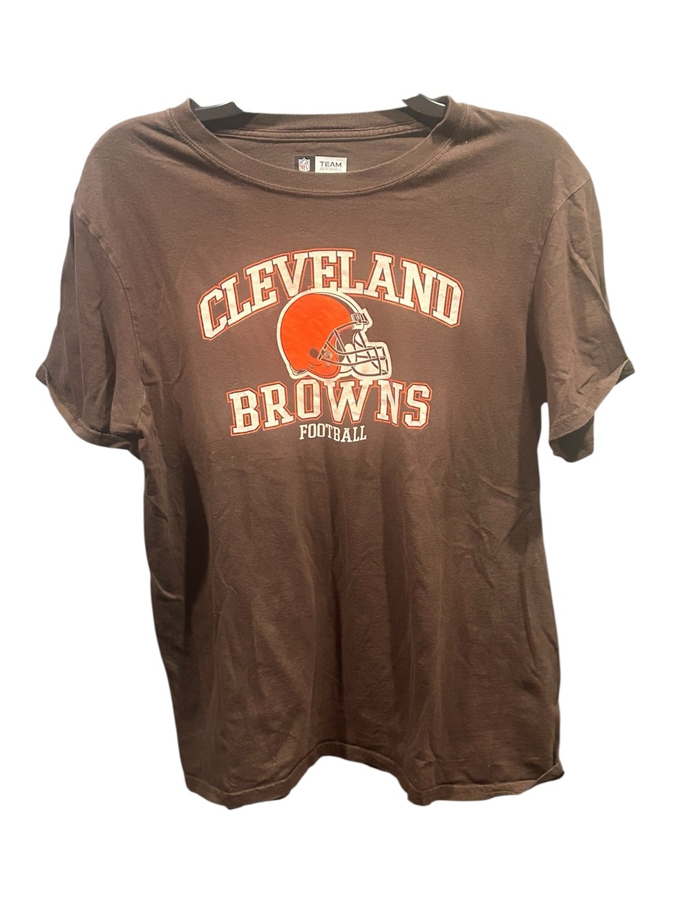NFL Team Apparel Cleveland Browns Shirt Mens Medium Brown Football Graphic Tee M